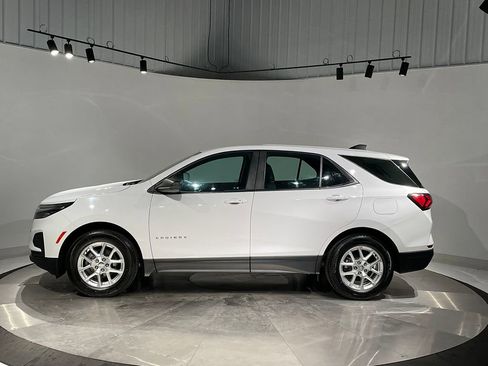 Used 2023 Chevrolet Equinox LS image 14
