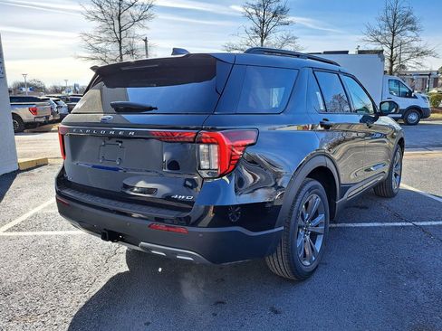 New 2026 Ford Explorer Active w/ Active Comfort Package image 6
