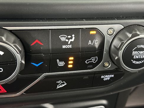 Used 2019 Jeep Wrangler Unlimited Rubicon image 24