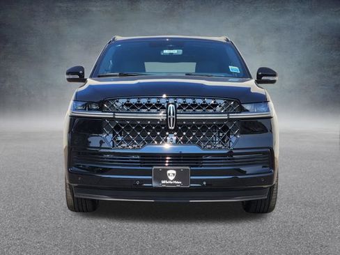 New 2027 Lincoln Navigator L Reserve w/ Jet Appearance Package AWD/4WD image 2