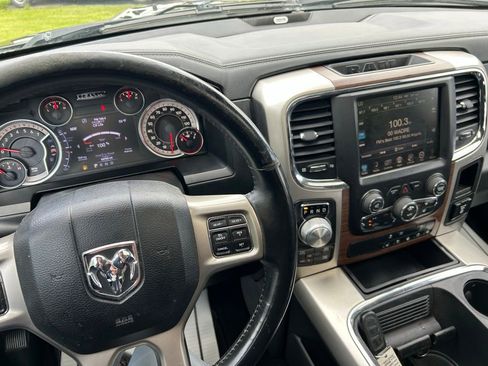 Used 2016 RAM 1500 Laramie w/ Convenience Group AWD/4WD image 19