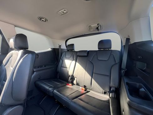 Used 2022 Kia Telluride S image 20