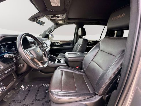 Used 2022 Chevrolet Suburban High Country AWD/4WD image 22