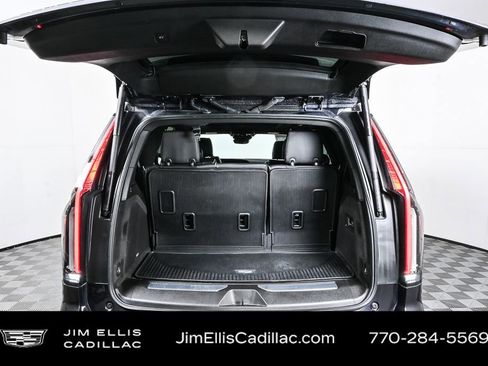 Certified 2023 Cadillac Escalade Premium Luxury image 33