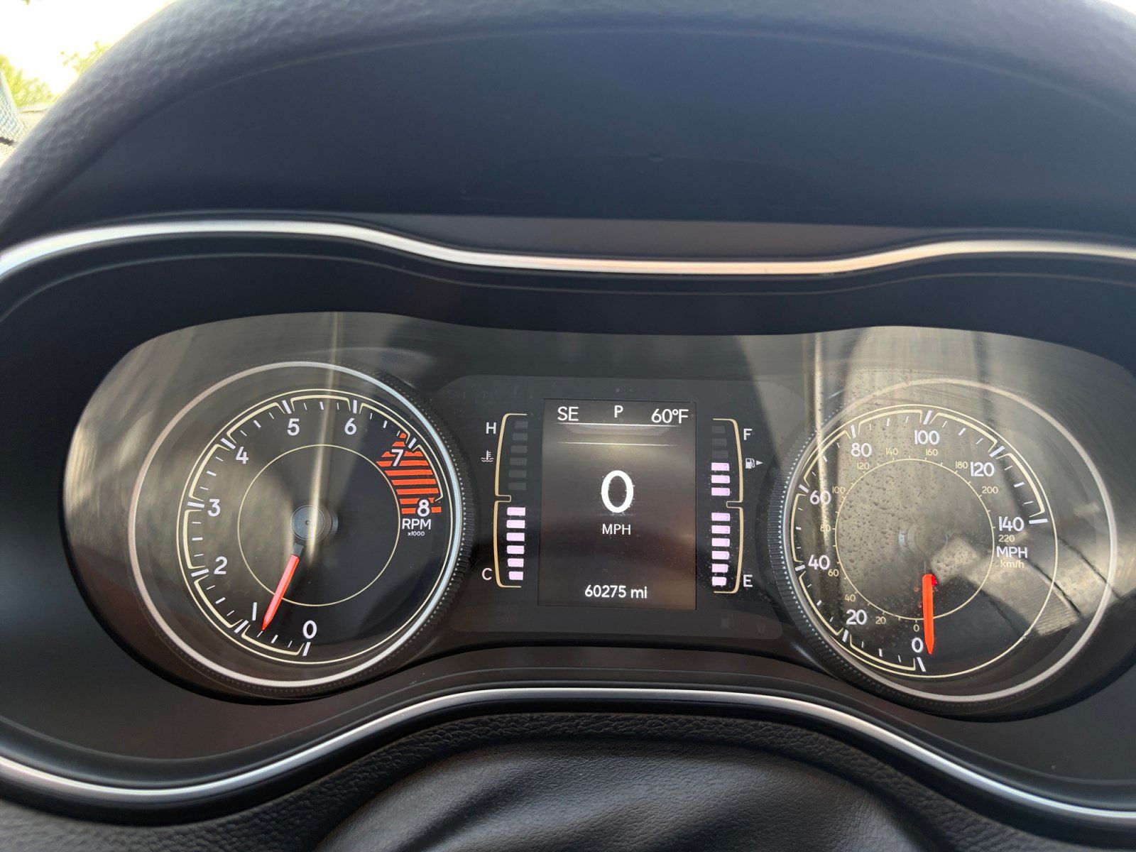 Used 2019 Jeep Cherokee Latitude Plus w/ Cold Weather Group AWD/4WD image 19