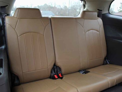 Used 2015 Buick Enclave Leather image 28