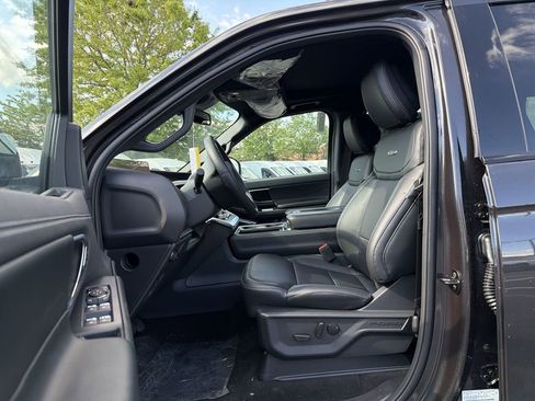 New 2026 Ford Expedition Max Platinum w/ Stealth Appearance Package AWD/4WD image 27