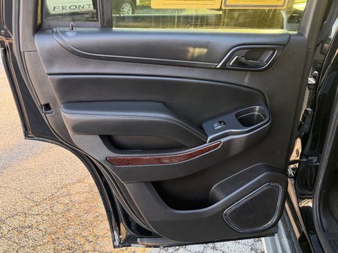 Used 2015 GMC Yukon SLE w/ Convenience Package image 18