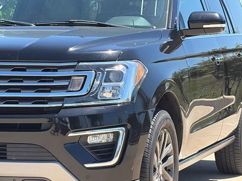 Used 2021 Ford Expedition Limited image 4