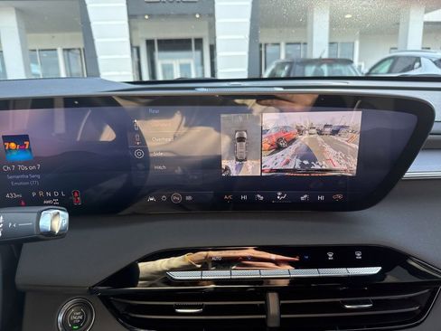 Used 2026 Buick Enclave Sport Touring w/ Power Package image 24