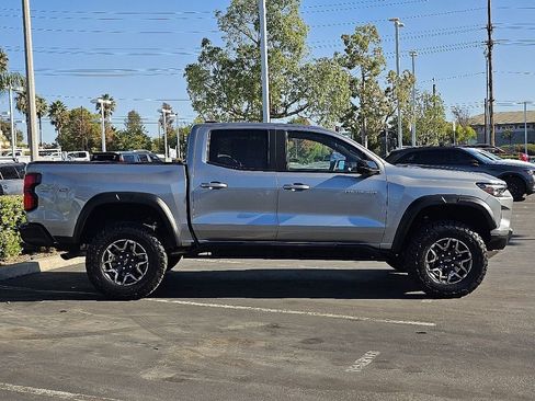 Used 2023 Chevrolet Colorado ZR2 w/ ZR2 Convenience Package III image 9