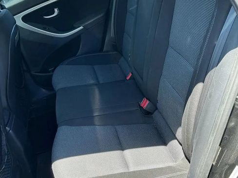 Used 2013 Hyundai Elantra GT FWD image 5