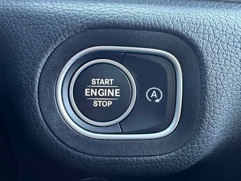 Used 2022 Mercedes-Benz GLE 350 4MATIC image 25