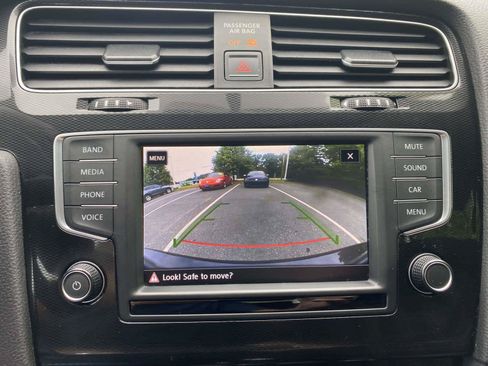 Used 2017 Volkswagen GTI S FWD image 15