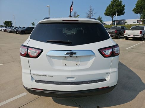 Used 2017 Chevrolet Traverse LT w/ Style and Technology Package AWD/4WD image 5