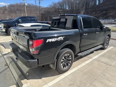 Used 2021 Nissan Titan PRO-4X w/ Pro-4x Convenience Package image 6