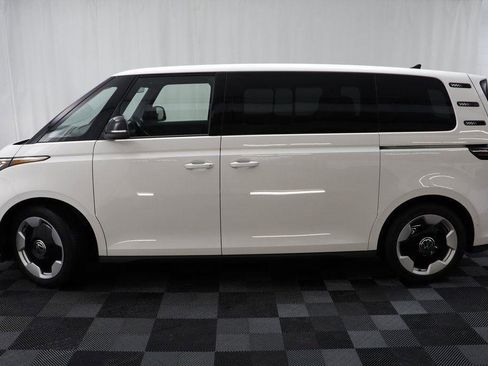 New 2025 Volkswagen ID. Buzz Pro S image 4