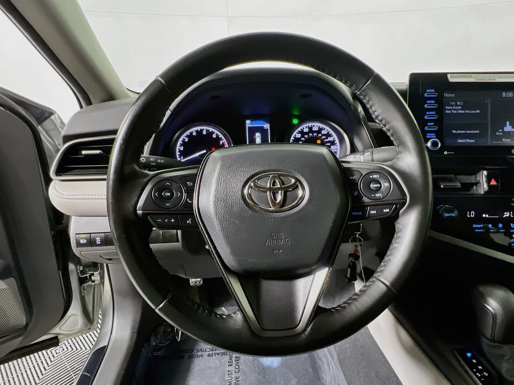 Used 2024 Toyota Camry SE FWD image 18