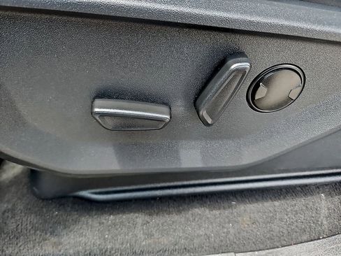 Used 2025 Ford Expedition Active AWD/4WD image 17
