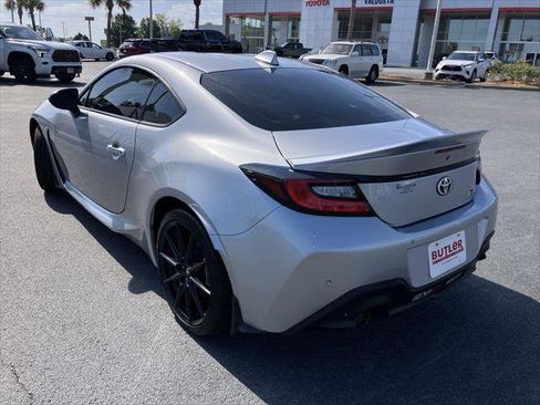 Certified 2025 Toyota GR86 Premium RWD image 3