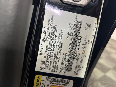 Used 2020 Ford Fusion Energi Titanium FWD image 31