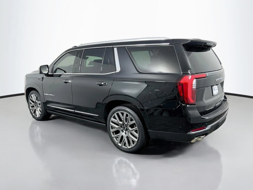 Certified 2025 GMC Yukon Denali Ultimate w/ LPO, Floor Liner Package AWD/4WD image 5