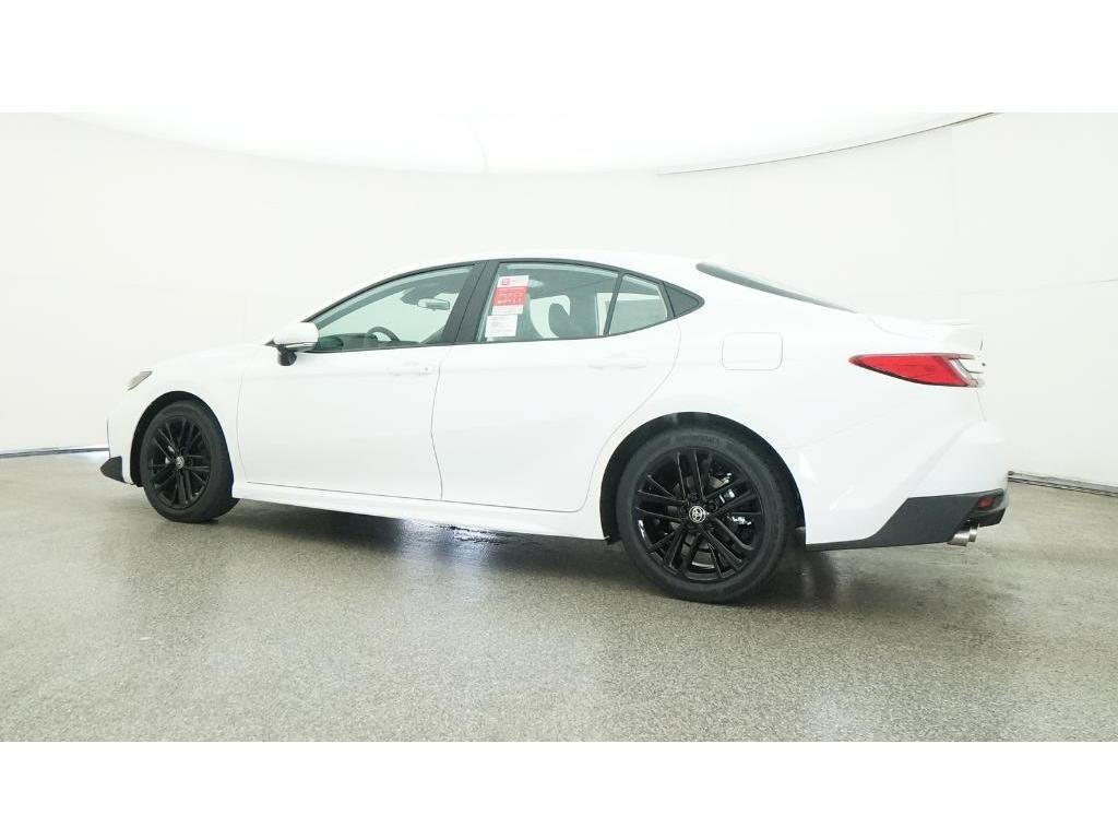 Used 2026 Toyota Camry SE FWD image 26