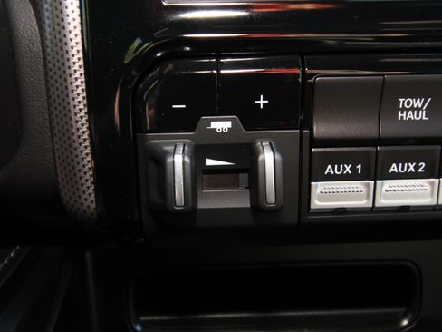 Certified 2024 RAM 3500 Limited AWD/4WD image 41