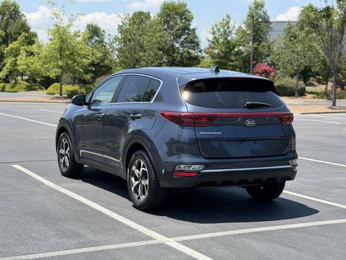 Used 2022 Kia Sportage LX FWD image 5
