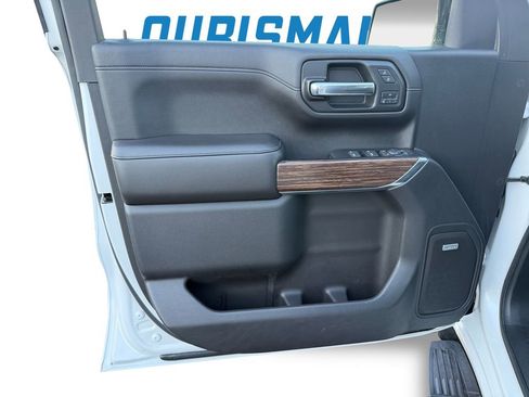 Used 2019 Chevrolet Silverado 1500 High Country image 21