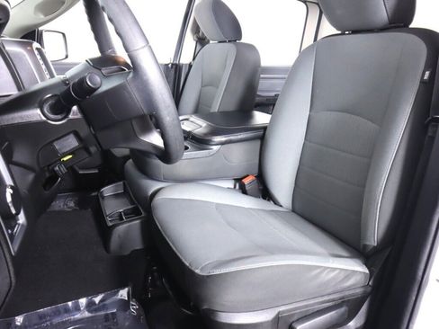 Used 2023 RAM 1500 Classic SLT AWD/4WD image 30