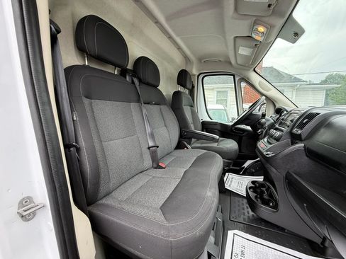 Used 2019 RAM ProMaster 3500 w/ Premium Appearance Group FWD image 32