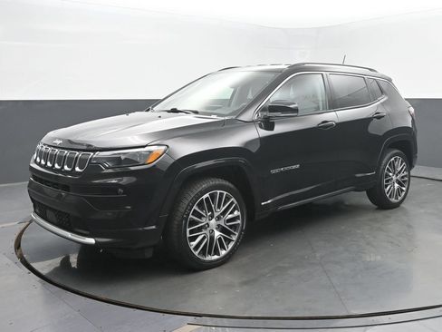 Used 2022 Jeep Compass Limited w/ Elite Group AWD/4WD image 1