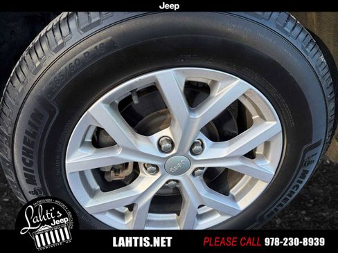 Certified 2022 Jeep Grand Cherokee L Limited image 23