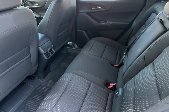 New 2027 Chevrolet Equinox LT FWD image 19