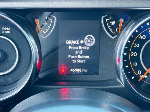 Used 2023 Jeep Wrangler Sport S image 17