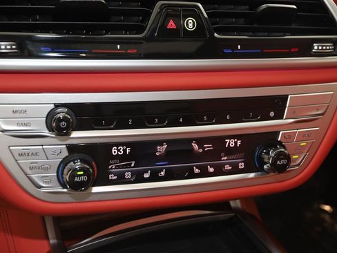 Used 2022 BMW ALPINA B7 xDrive w/ Luxury Rear Seating Package image 56