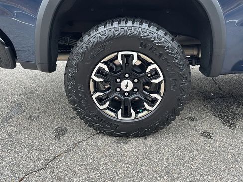 Used 2022 Chevrolet Silverado 1500 ZR2 w/ Technology Package image 24