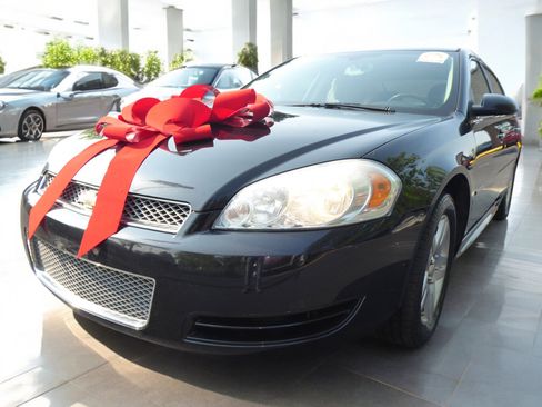 Used 2012 Chevrolet Impala LT w/ LT Sunroof Package image 5