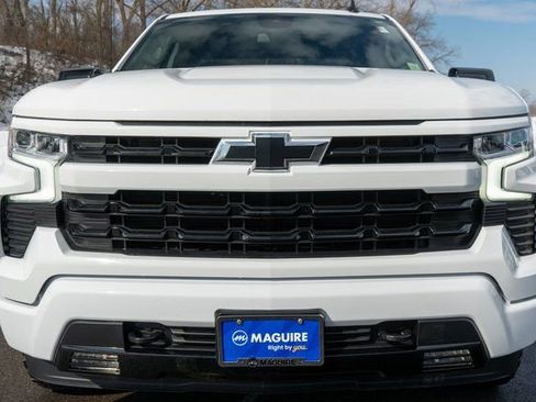 Used 2022 Chevrolet Silverado 1500 RST image 3
