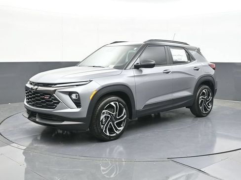New 2026 Chevrolet TrailBlazer RS w/ Convenience Package FWD image 4