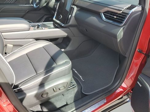 New 2026 GMC Acadia Denali w/ Super Cruise Package image 16