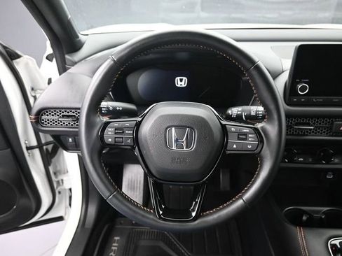 Certified 2025 Honda HR-V Sport image 19