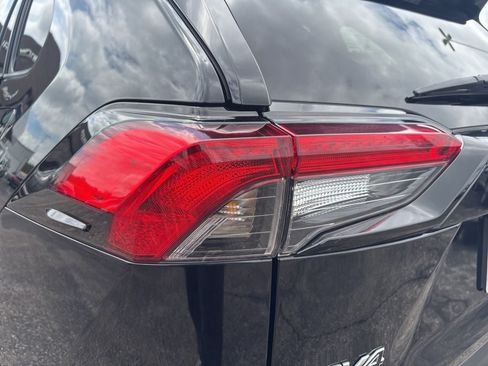 Used 2024 Toyota RAV4 LE AWD/4WD image 12