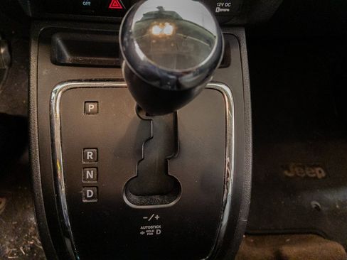 Used 2014 Jeep Compass Sport w/ Power Value Group image 21