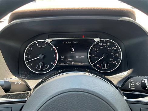 Used 2023 Nissan Rogue SV AWD/4WD image 11