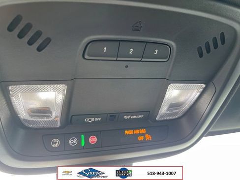 Used 2023 Chevrolet Traverse LT AWD/4WD image 23