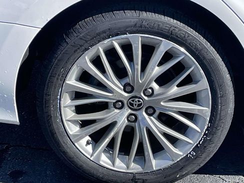 Used 2020 Toyota Camry XLE image 13