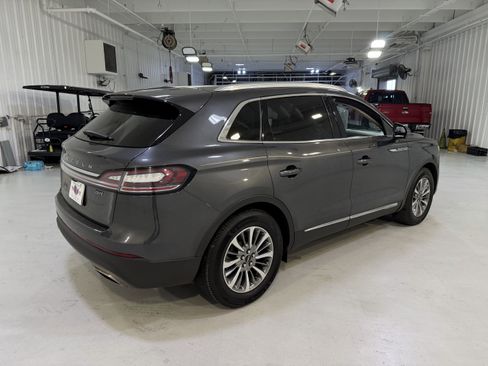 Used 2020 Lincoln Nautilus FWD w/ Equipment Group 101A image 5