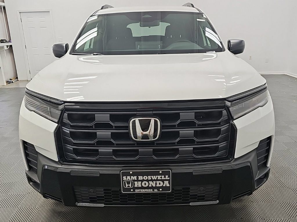 New 2026 Honda Pilot Sport image 3